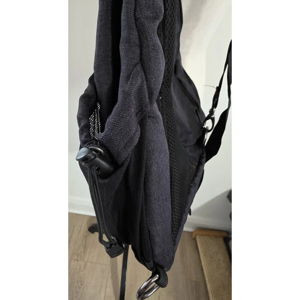 Nice Unisex Swiss Gear Tech Sling Bag Black Multiple Zippered Compartments VguC